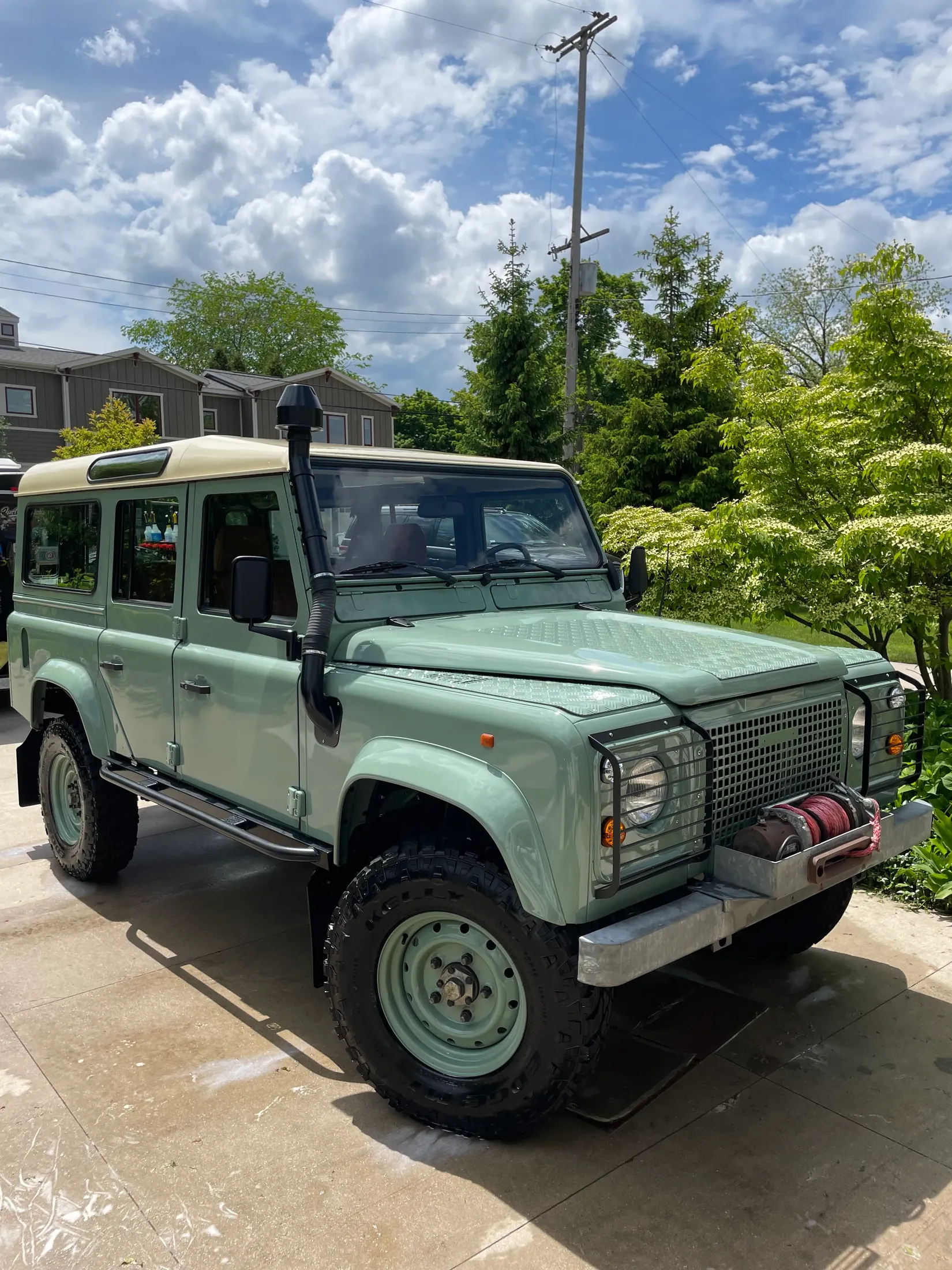 Land Rover Defender professional detailing